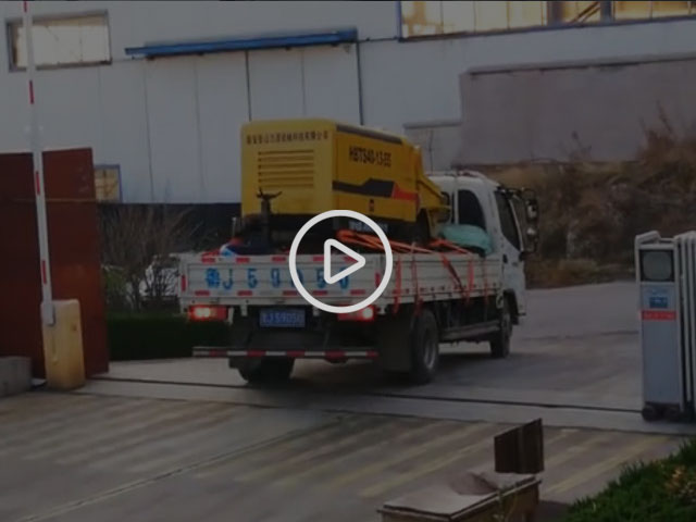 山東力源機(jī)械40細(xì)石混凝土泵廠家發(fā)貨，發(fā)往寧波走起來